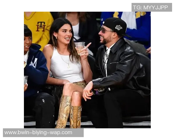 点赞肯豆的足球巨星是谁 他与模特的亲密关系引发关注